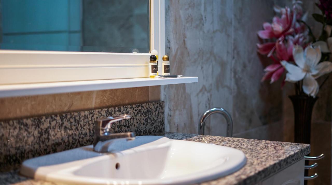 Ocean View Apartment - Pool And Sea View & Albufeira Center Екстериор снимка